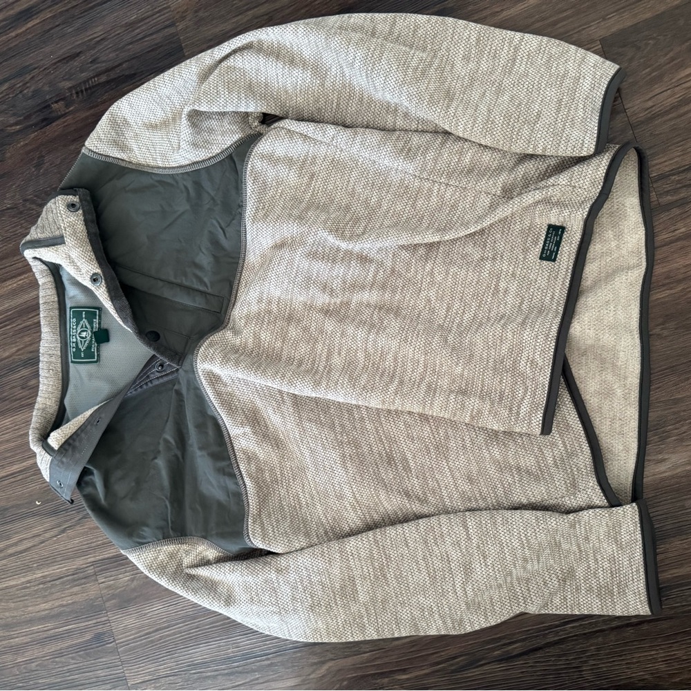 G.H. Bass & Co. Men's/women  medium Snap Pullover Vintage Khaki Heather- comfy!